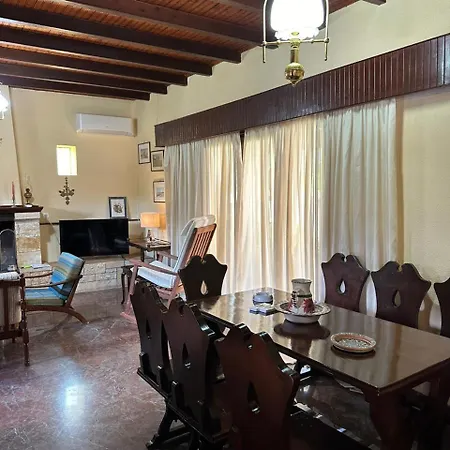 Holiday home Bougainvillea House Acharavi (Corfu)