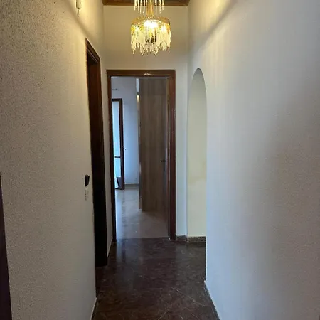 Nyaraló Bougainvillea House *