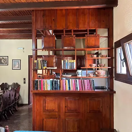 Bougainvillea House Aharávi